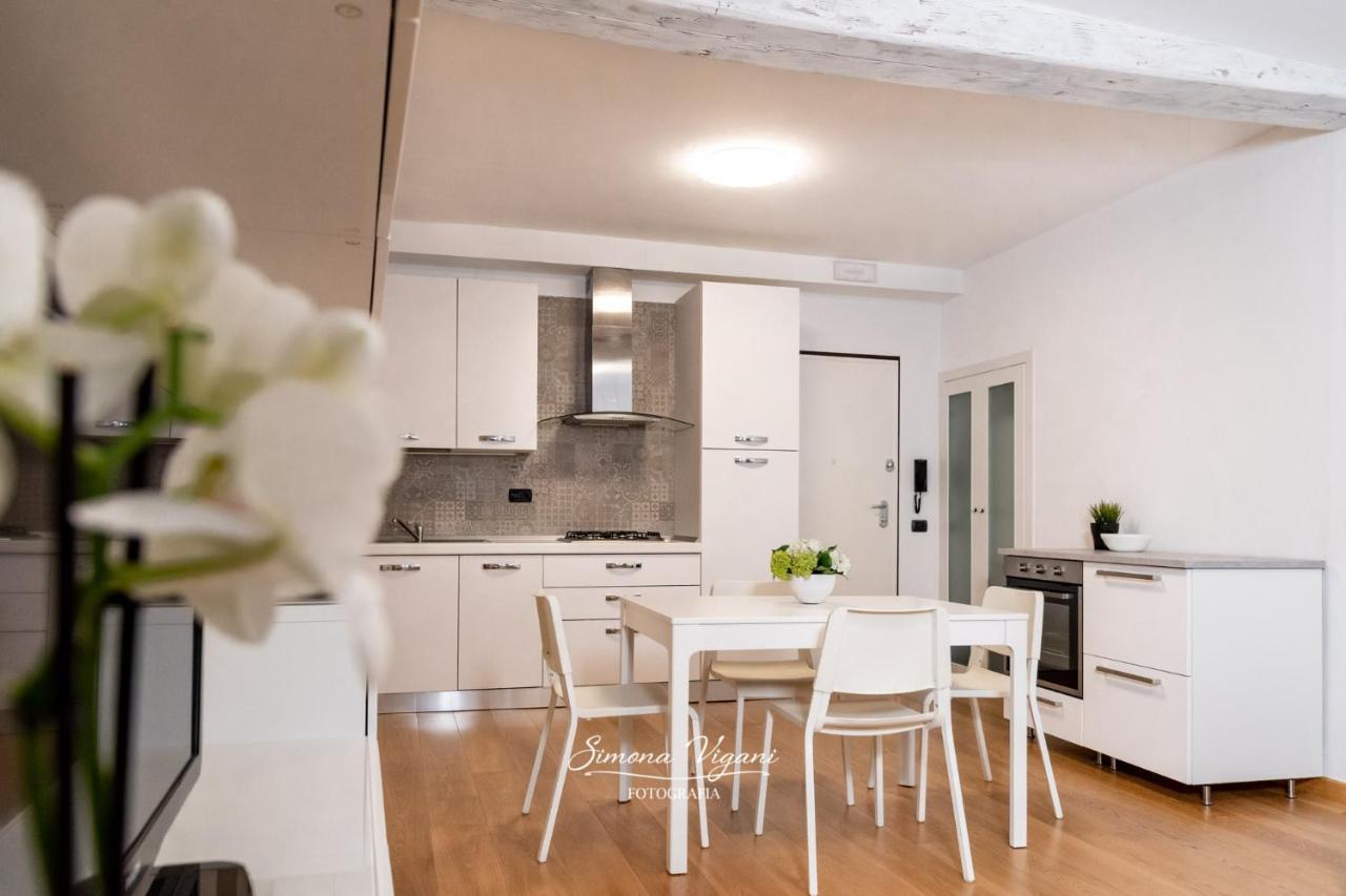 Feel At Home - Nel Cuore Di Lovere Exterior foto